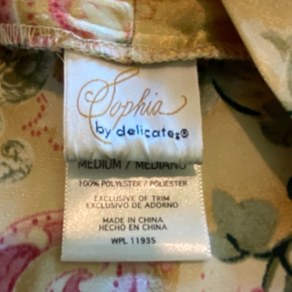 SOPHIA by DELICATES Silky Gold Robe with Floral Rose Print and Tie Belt, Medium - Picture 7 of 9